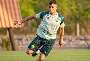 Cuiabá x Coritiba: duelo de gigantes que sonham com o acesso na Série B 2025 Imagem: AssCom Dourado