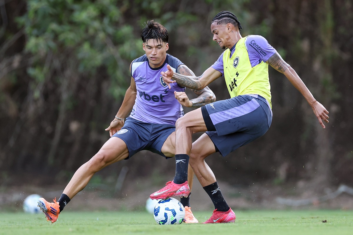 Ceará x Botafogo: onde assistir, escalações e tudo sobre o duelo dos alvinegros pelo Brasileirão 2025. Imagem: Vitor Silva/BFR