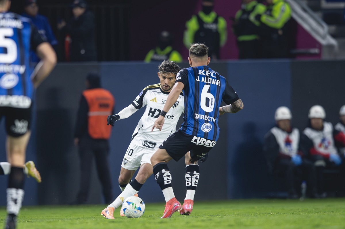 Atlético-MG x Independiente del Valle ao vivo: onde assistir, horário e tudo sobre o jogo decisivo da semifinal da Sul-Americana 2025. Imagem: Pedro Souza/Aatlético