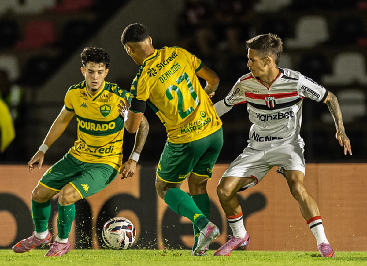 Cuiabá x Remo: onde assistir ao vivo e escalações da Série B. Imagem: AssCom Dourado