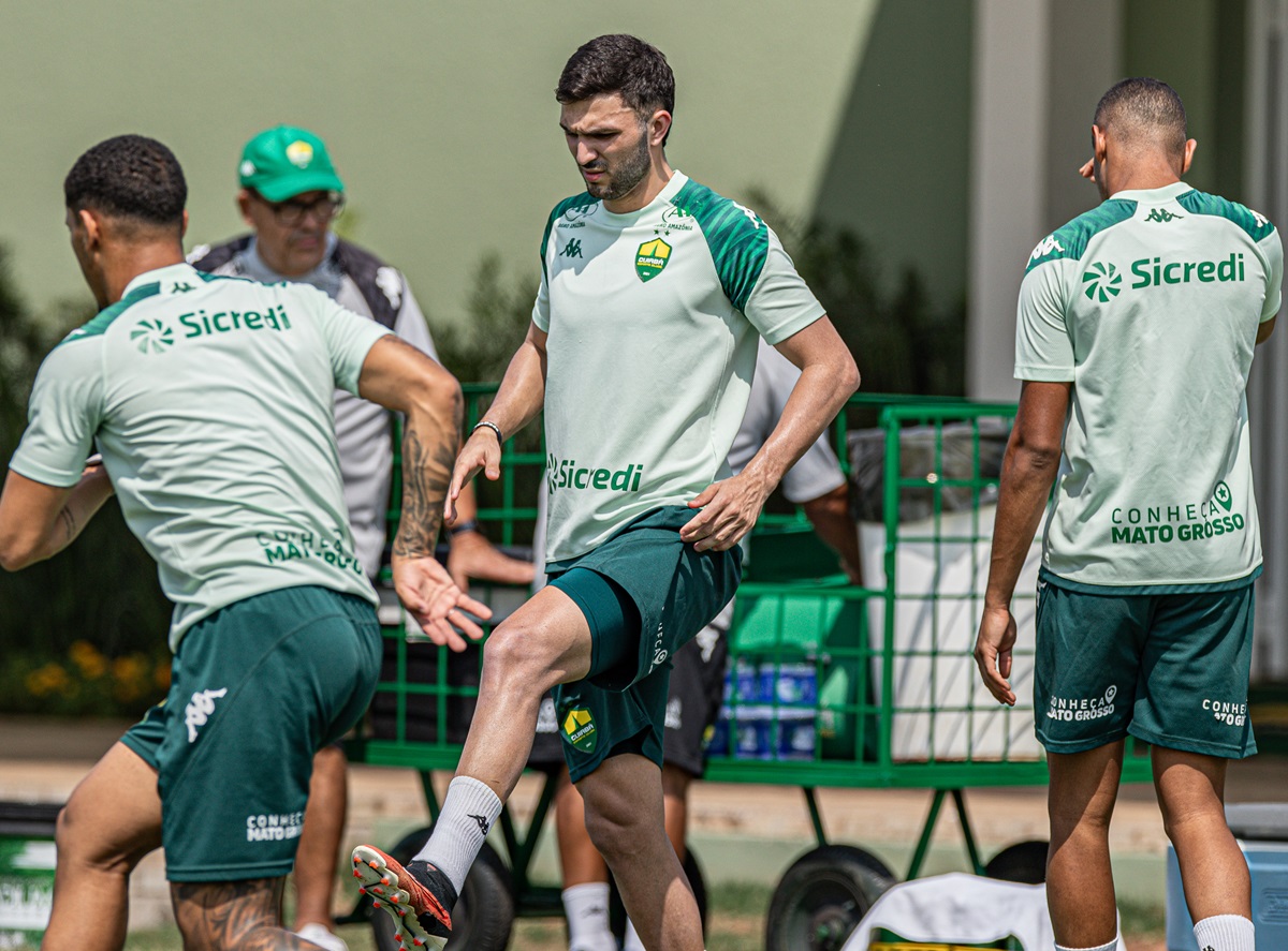 Amazonas x Cuiabá: onde assistir, escalações e tudo sobre o duelo decisivo da Série B. Imagem: AssCom Dourado Amazonas x Cuiabá: onde assistir, escalações e tudo sobre o duelo decisivo da Série B. Imagem: AssCom Dourado