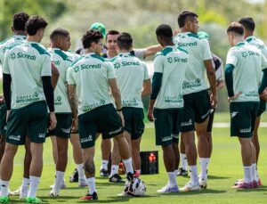 Amazonas x Cuiabá: onde assistir, escalações e tudo sobre o duelo decisivo da Série B. Imagem: AssCom Dourado