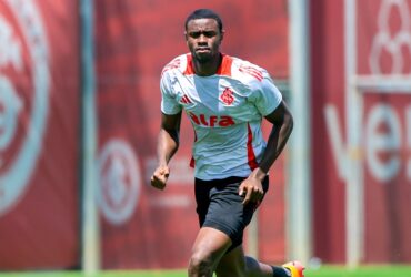 Internacional x Botafogo: onde assistir, escalações e detalhes do duelo pelo Brasileirão 2025. Imagem: Ricardo Duarte/SCI