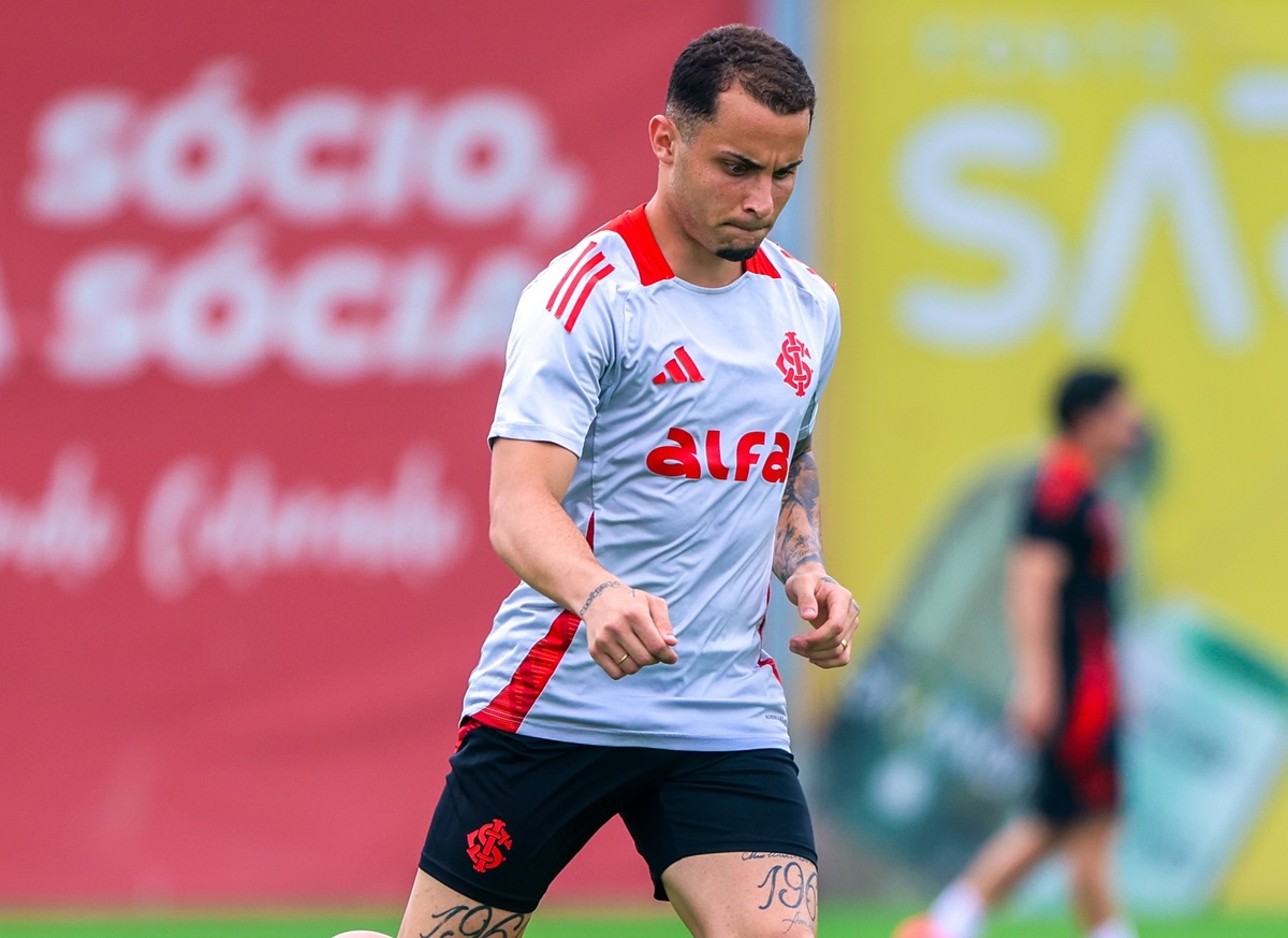 Internacional x Sport: onde assistir, escalações e tudo sobre o duelo decisivo contra o rebaixamento. Imagem: Ricardo Duarte/SCI