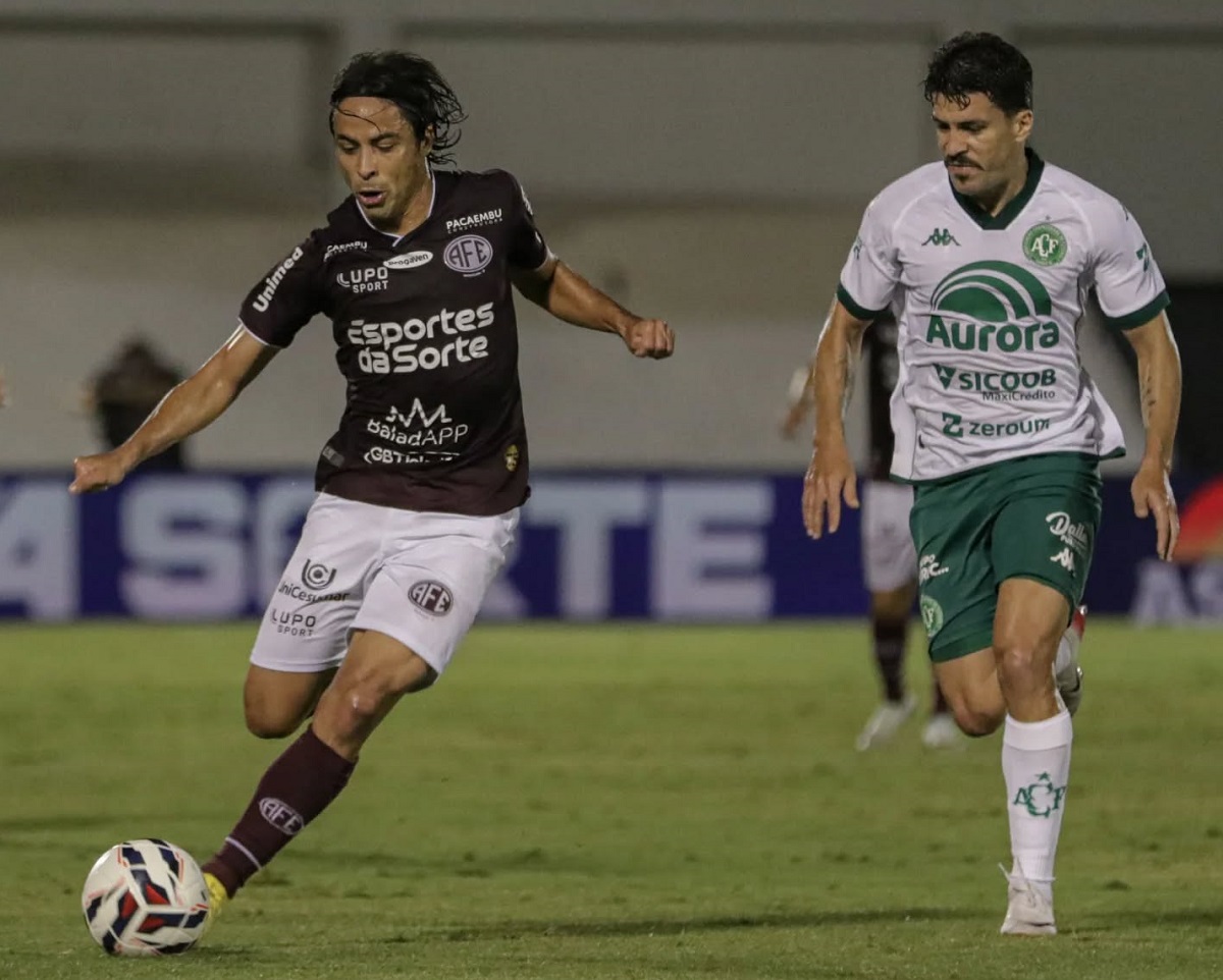 CRB x Ferroviária: onde assistir e escalações – Série B do Brasileirão 2025. Imagem: Divulgação Ferroviária