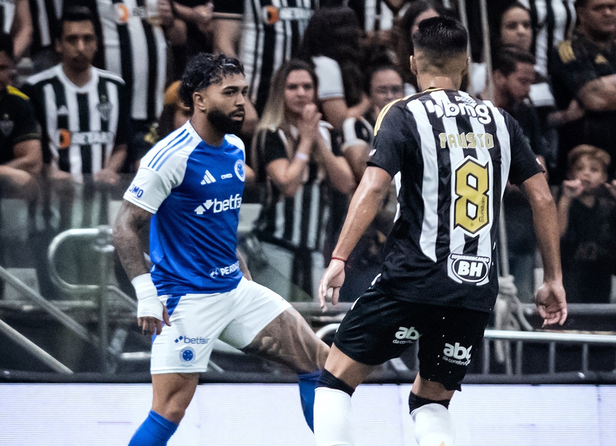 Cruzeiro x Fortaleza: onde assistir, escalações e tudo sobre o duelo no Mineirão pela 29ª rodada do Brasileirão. Imagem: Gustavo Aleixo/Cruzeiro