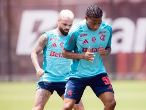 Flamengo x Palmeiras: onde assistir, escalações e tudo sobre o duelo decisivo pelo Brasileirão 2025. Imagem: CR Flamengo