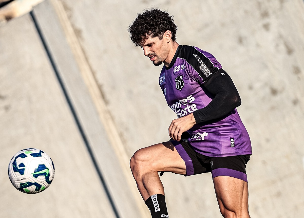 Fluminense x Ceará ao vivo: onde assistir, escalações e tudo sobre o jogo atrasado do Brasileirão. Imagem: Divulgação Ceará