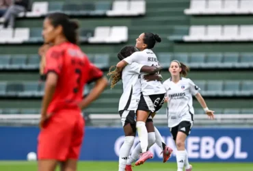 Colo Colo avança à semifinal da Libertadores Feminina com técnica brasileira