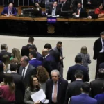 Câmara aprova projeto que tipifica o crime de domínio de cidades