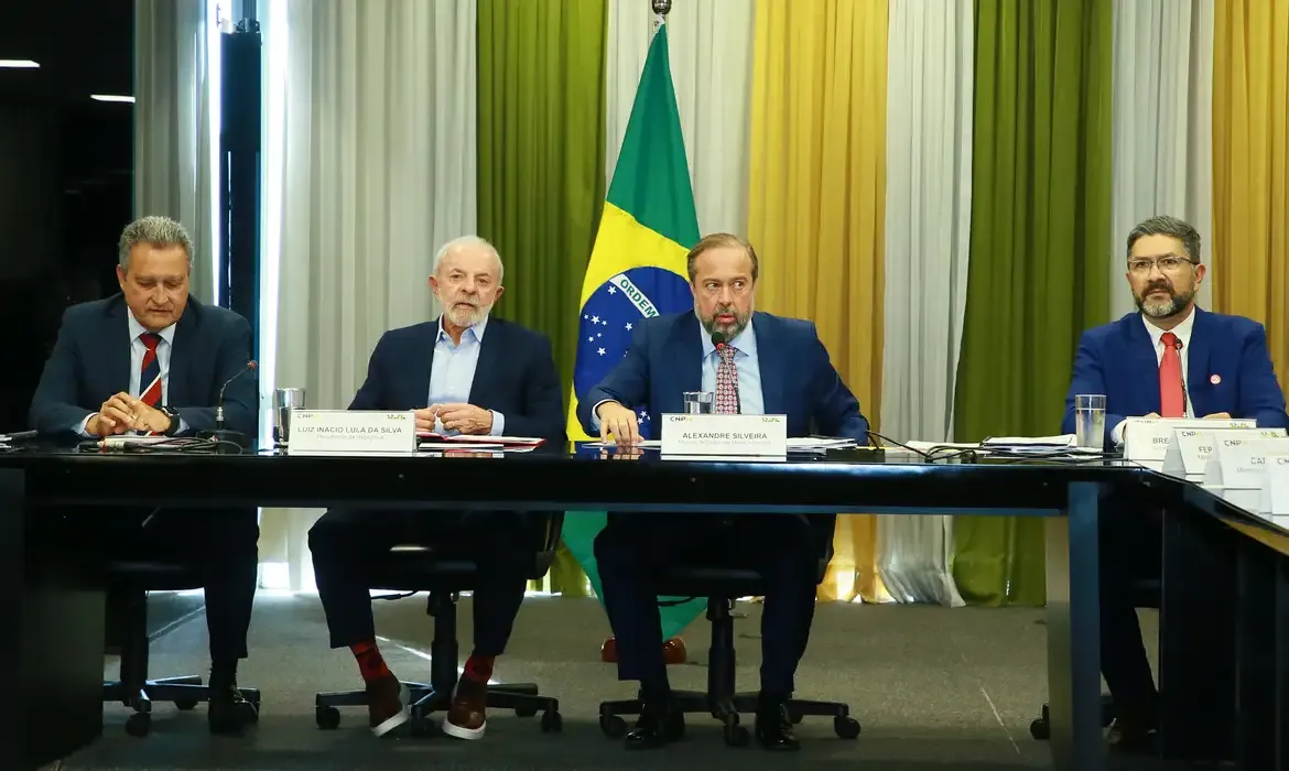 Lula instala conselho para reforçar exploração de minerais críticos