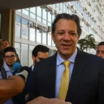 Haddad celebra aprovação da isenção do IR para até 5 mil reais