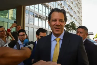 Haddad celebra aprovação da isenção do IR para até 5 mil reais