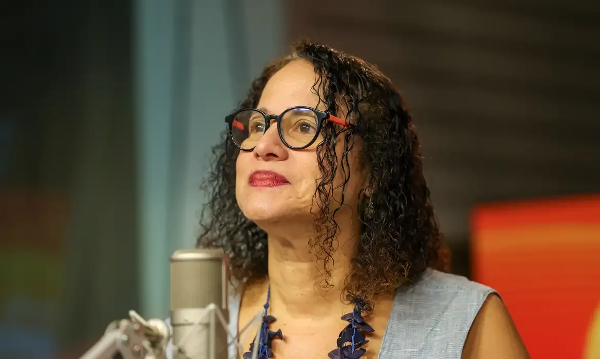 Vacina nacional contra covid deve chegar ao SUS no primeiro semestre de 2026