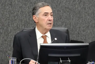 Aposentadoria de Barroso é oficializada no Diário Oficial da União