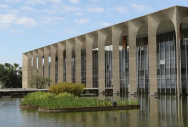 Brasil e EUA confirmam reunião de chanceleres para tratar tarifaço