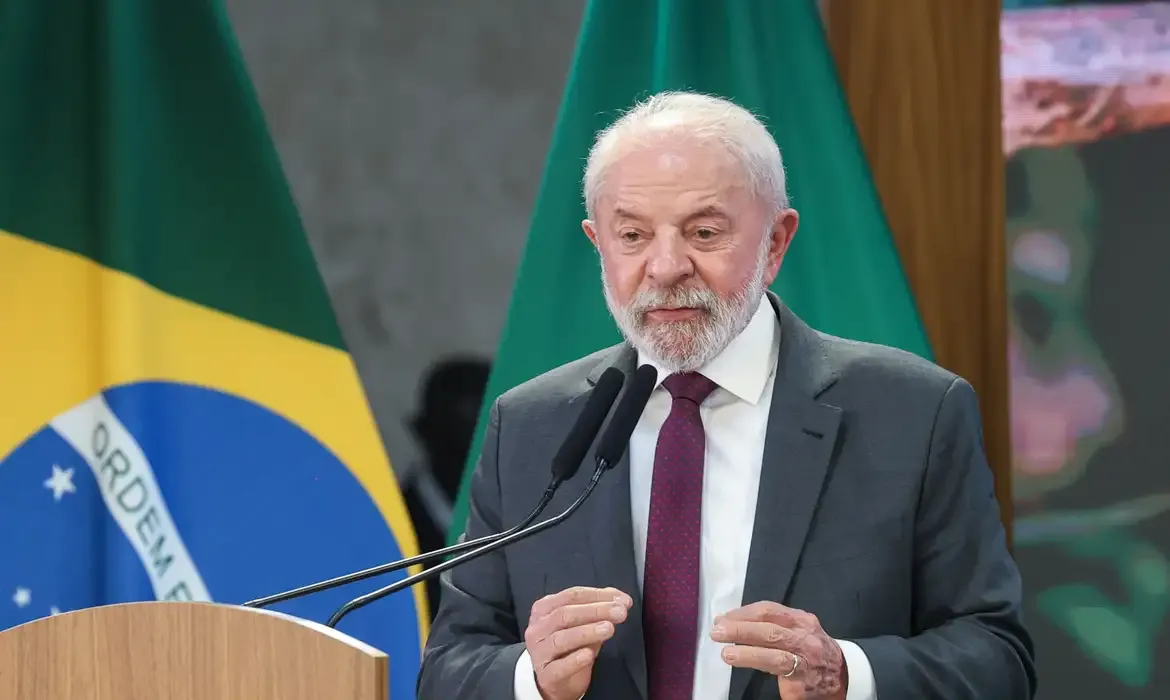 Fome é irmã da guerra, alerta Lula no Fórum Mundial da Alimentação