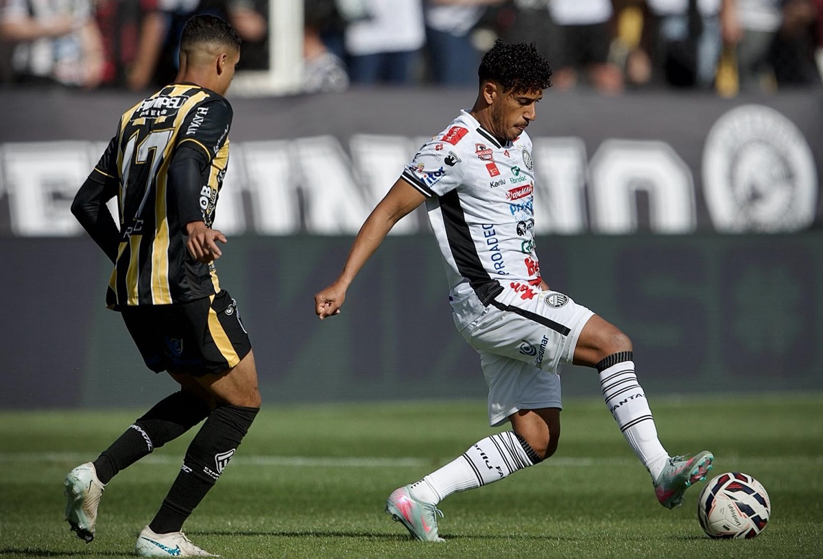 Operário x Vila Nova: onde assistir, escalações e tudo sobre o confronto decisivo pela Série B. Imagem: @andreoito • OFEC