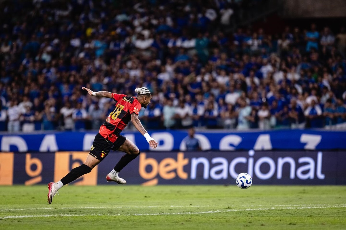 Atlético-MG x Sport: duelo direto contra o rebaixamento promete emoção na Arena MRV. Imagem: @paulopaivafoto @sportrecife