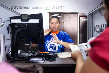 ALMT inaugura guichê de atendimento à comunidade surda