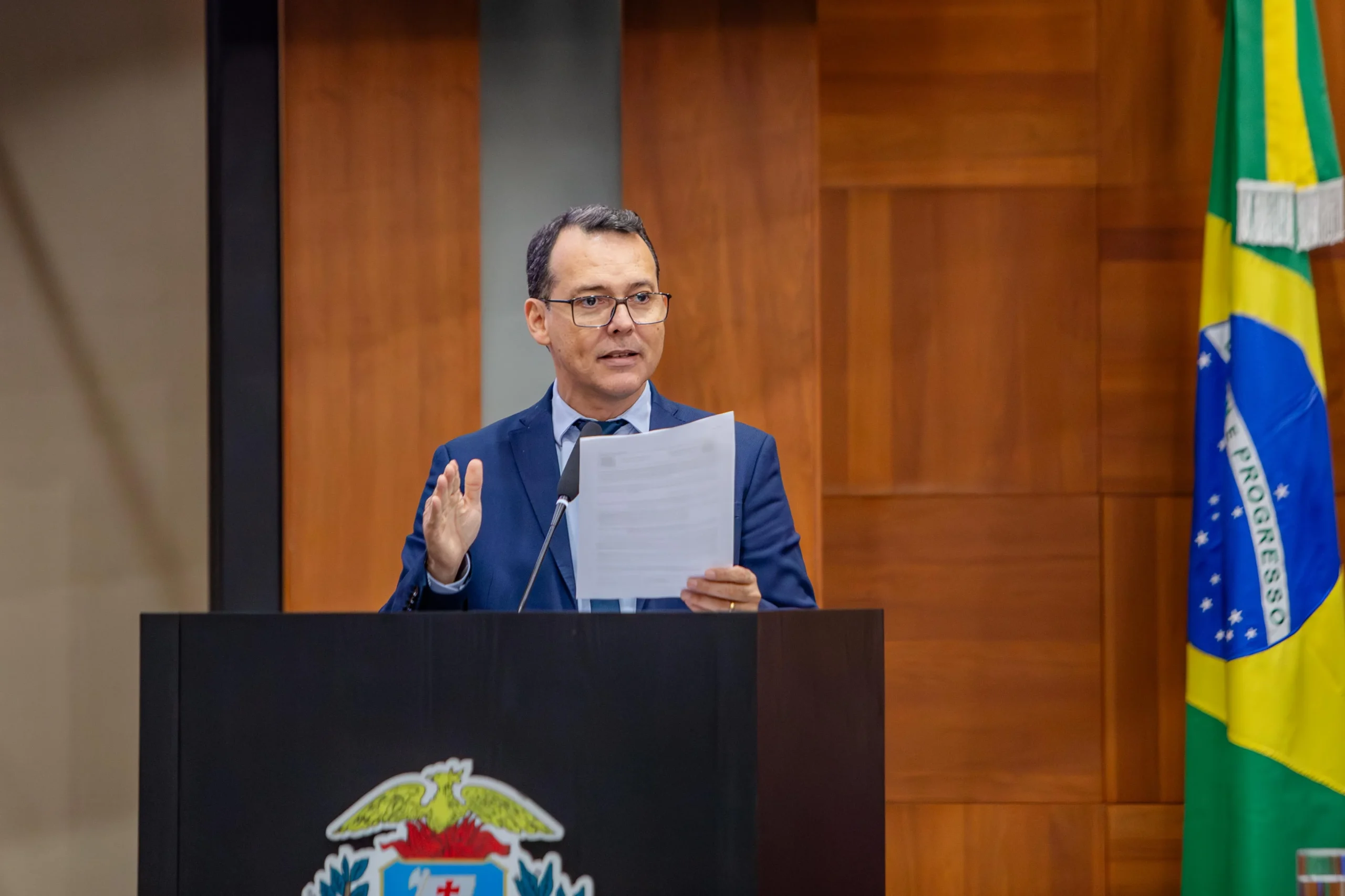 Abílio apaga vídeo que expôs adolescentes em MT