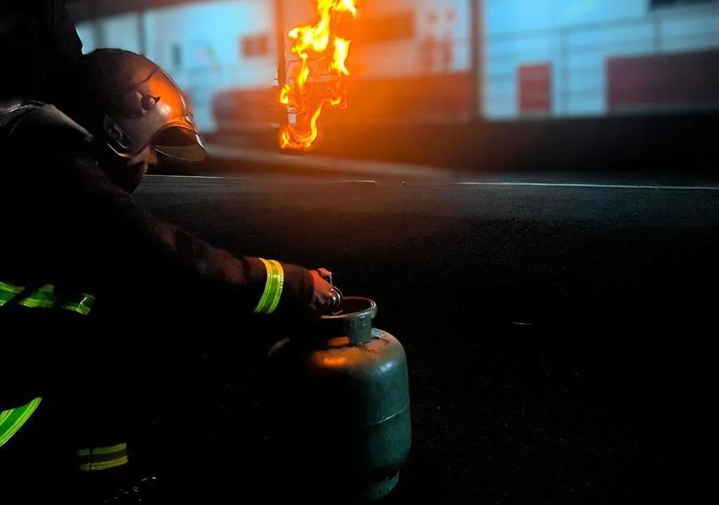 Bombeiros contêm vazamento de gás em residência de Campo Verde