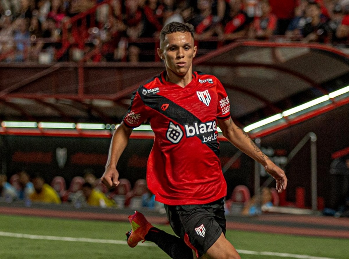 Coritiba x Atlético-GO: onde assistir ao vivo, escalações e detalhes da 31ª rodada da Série B. Imagem: Bruno Corsino/Atlético-GO Coritiba x Atlético-GO: onde assistir ao vivo, escalações e detalhes da 31ª rodada da Série B. Imagem: Bruno Corsino/Atlético-GO