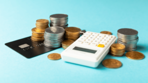 Como identificar cobranças indevidas no cartão de crédito e o que fazer ao encontrá-las