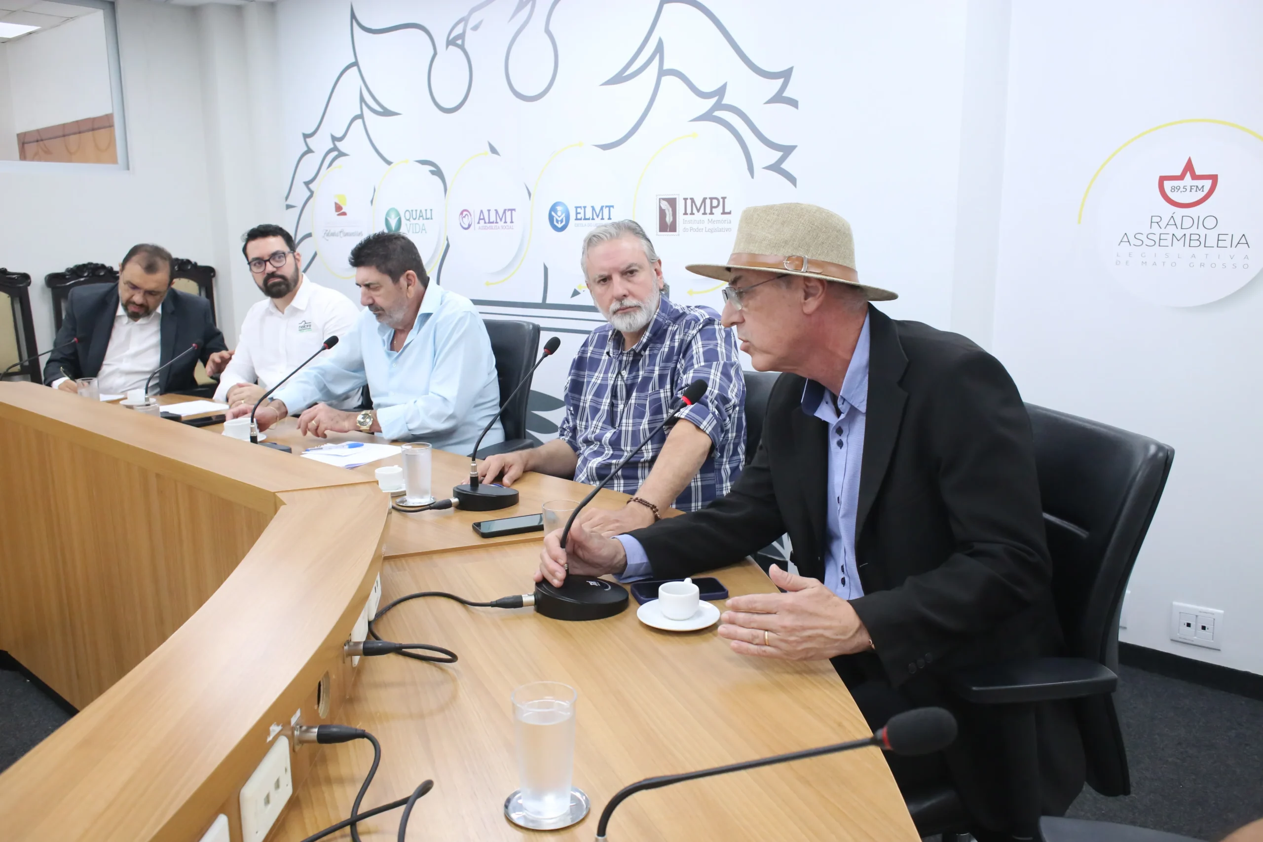 Dr. João incentiva abate de novilho precoce em Mato Grosso