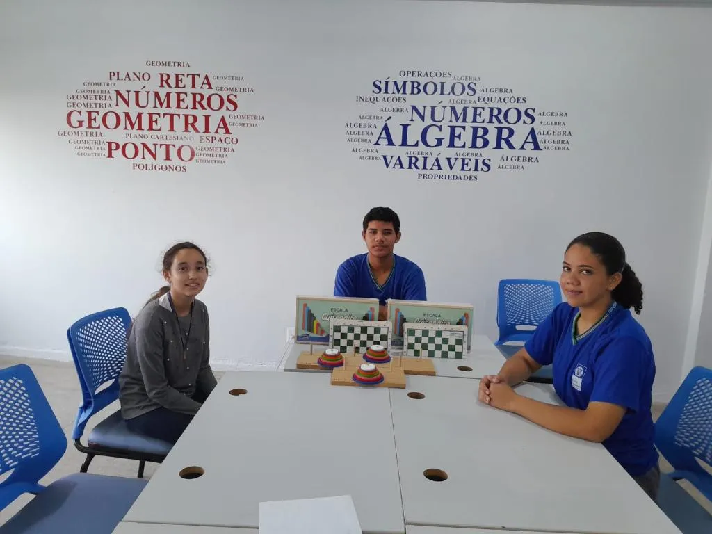 Escola de Juara inaugura Laboratório Interativo de Matemática