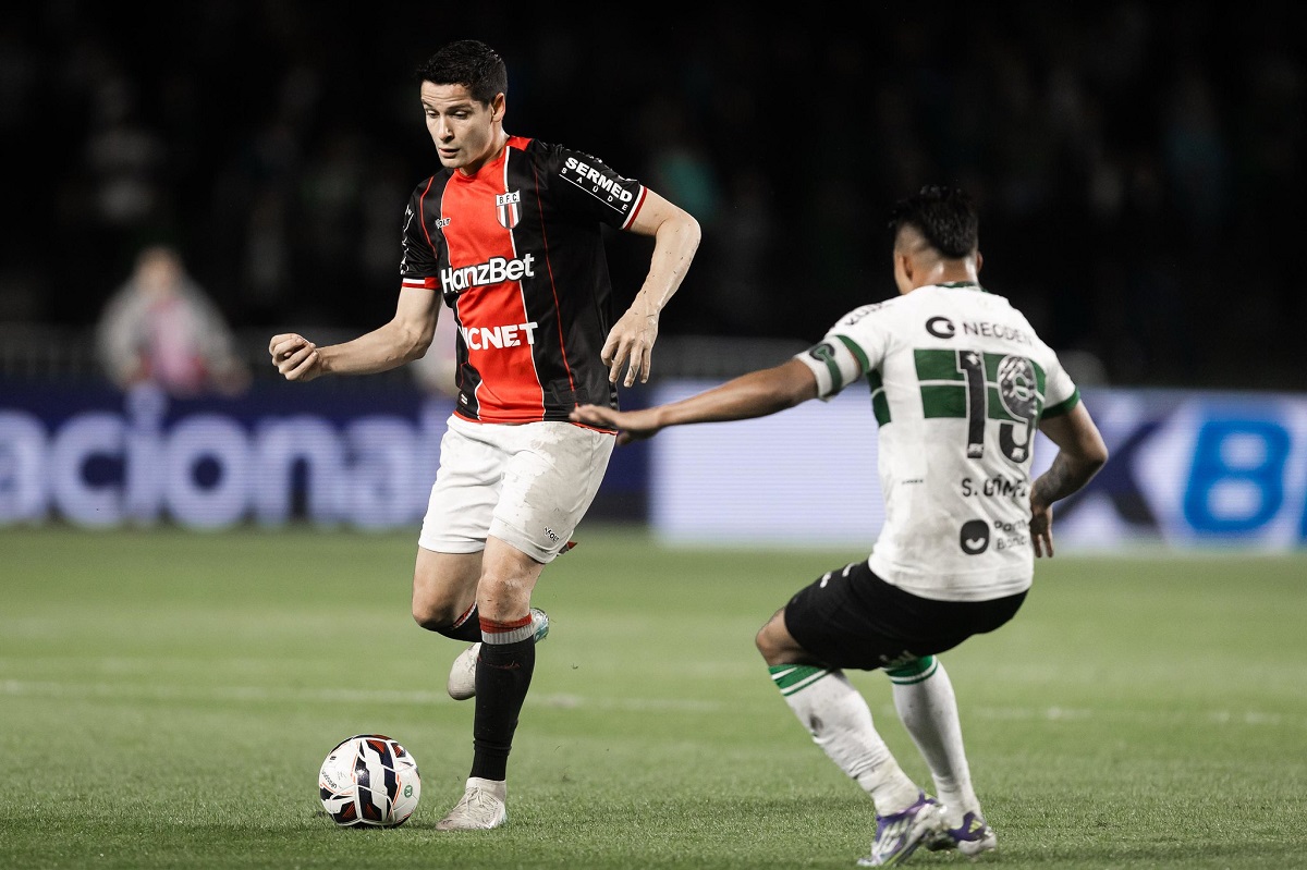 Botafogo-SP x Paysandu: onde assistir, escalações e detalhes do confronto decisivo pela Série B. Imagem: Igor Barrankievicz Agência Botafogo Divulgação