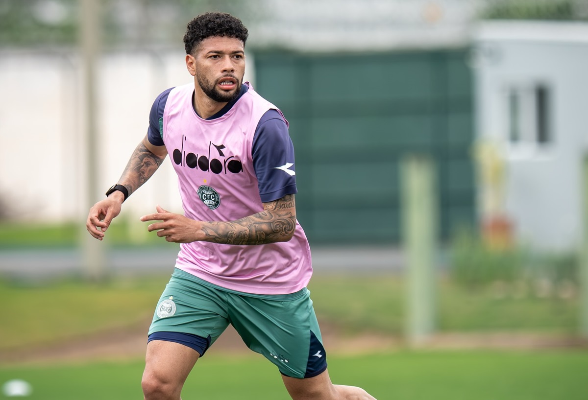 Coritiba x Atlético-GO: onde assistir ao vivo, escalações e detalhes da 31ª rodada da Série B. Imagem: JP Pacheco Coritiba