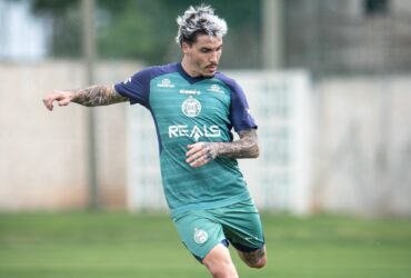 Coritiba x Athletico-PR: onde assistir, escalações e tudo sobre o Athletiba decisivo pela Série B. Imagem: JP Pacheco Coritiba