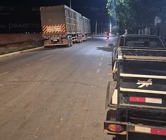 A vítima conduzia uma motocicleta Honda Pop de cor preta quando ocorreu o acidente.