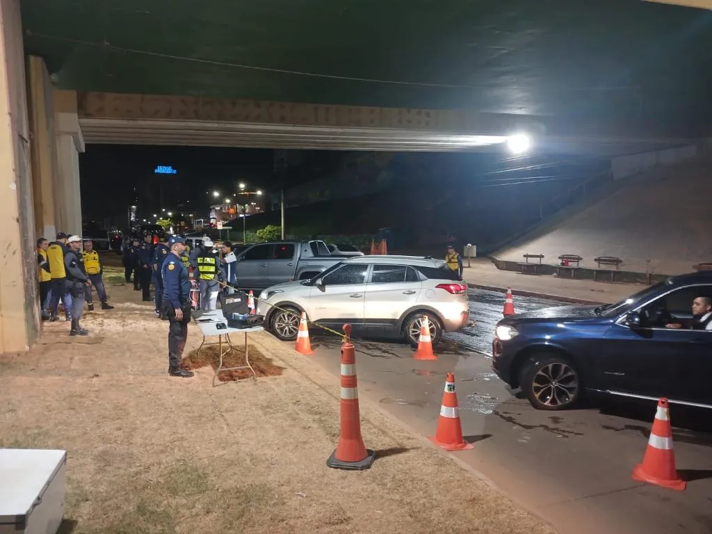 Operação Lei Seca prende motoristas embriagados e recolhe veículos em Cuiabá