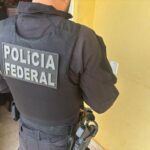 Mandado de busca e apreensão foi cumprido no município mato-grossense; investigação aponta armazenamento ilegal de material em nuvem