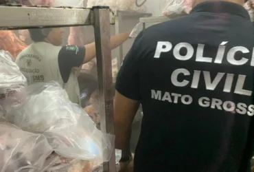 Polícia Civil interdita açougue por falta de higiene em Cuiabá
