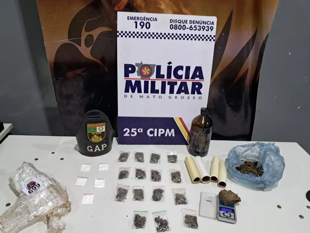 PM prende jovem com 21 porções de drogas em Várzea Grande