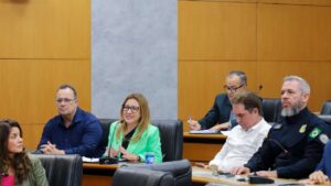 Prefeita de Várzea Grande apresenta projetos à bancada federal em reunião; investimentos chegam a R$ 200 milhões