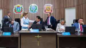 Prefeita de Várzea Grande articula pessoalmente aprovação de fusão entre as secretarias de Gestão Fazendária e de Planejamento