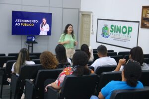 Prefeitura de Sinop promove capacitação sobre atendimento ao público aos recepcionistas das Unidades Básicas de Saúde