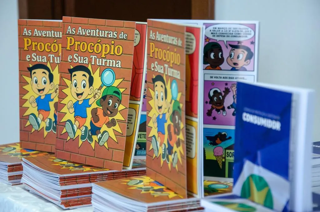 Procon-MT lança revista educativa sobre direitos do consumidor