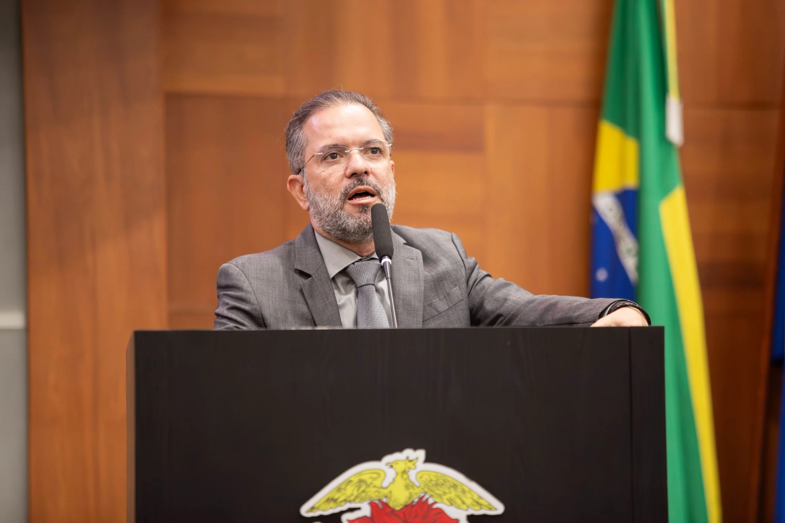 Projeto em MT combate reuso irregular de garrafas