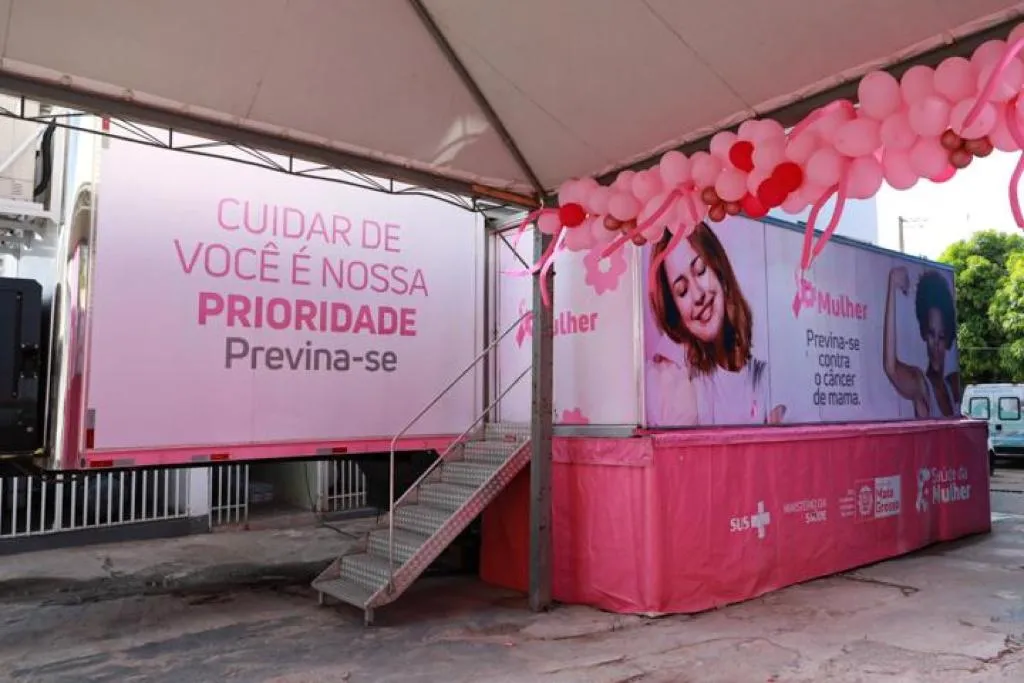 Outubro Rosa mobiliza ações de prevenção ao câncer da mulher em Mato Grosso
