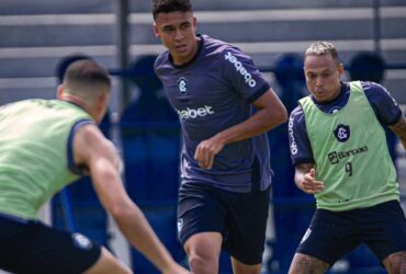 Remo x Chapecoense: onde assistir, escalações e tudo sobre o grande duelo da Série B no Baenão. Imagem: Samara Miranda Remo