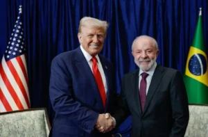 Senado dos EUA revoga tarifas impostas por Trump sobre produtos brasileiros
