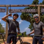 Atletas cruzam Transpantaneira em pedalada pela preservação do Pantanal