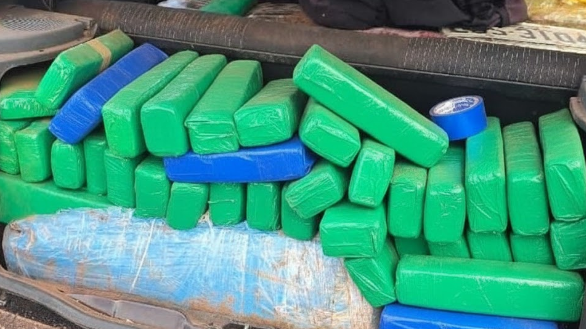 Trio é preso com 485 tabletes de maconha na BR-163