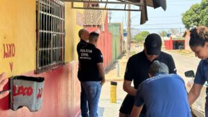 Vigilância Sanitária de Várzea Grande interdita distribuidora por suspeita de adulteração de bebidas