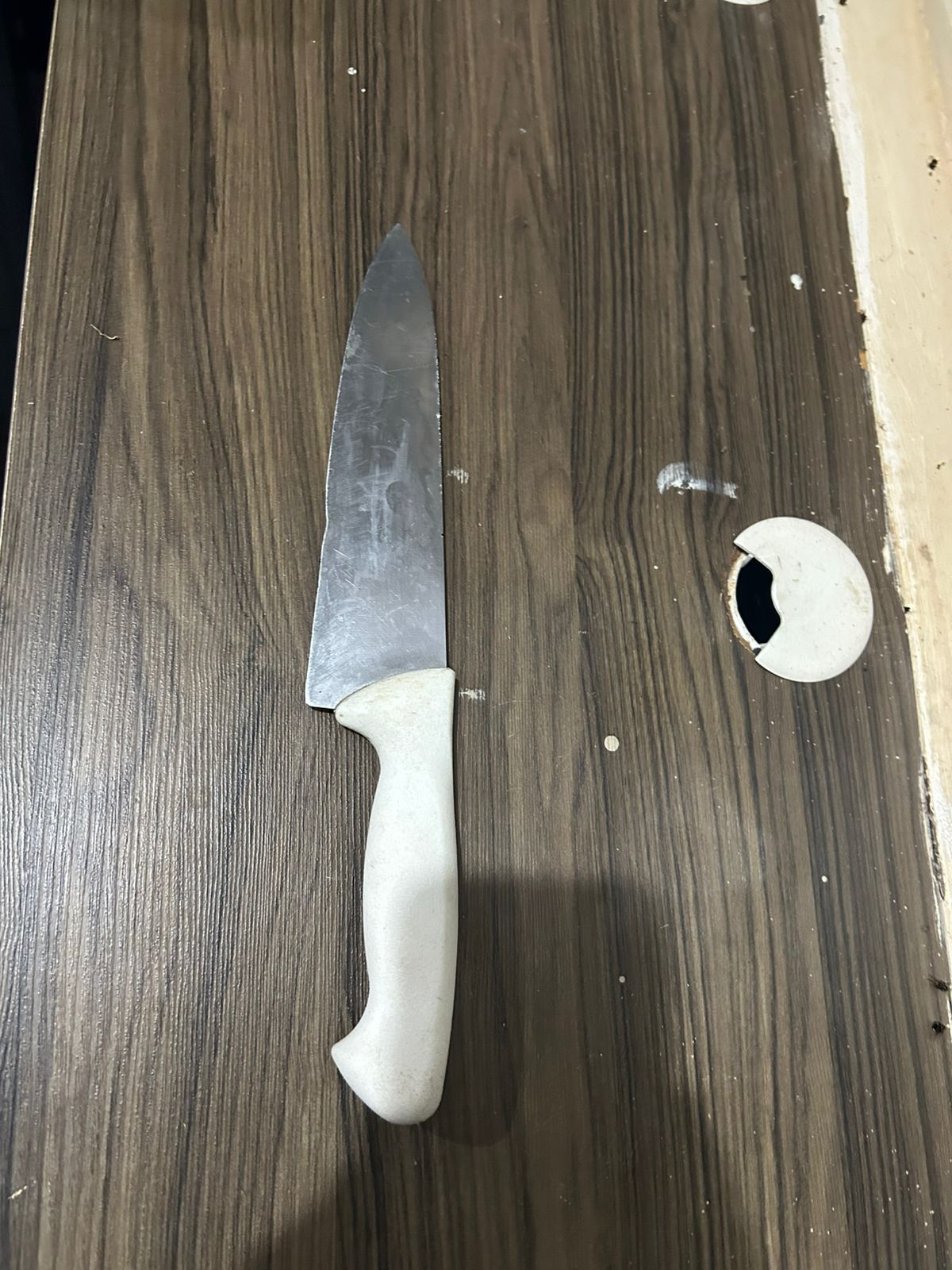 Suspeito foi localizado pela Guarda Civil Municipal com um bebê no colo; vítima conseguiu fugir e pedir socorro